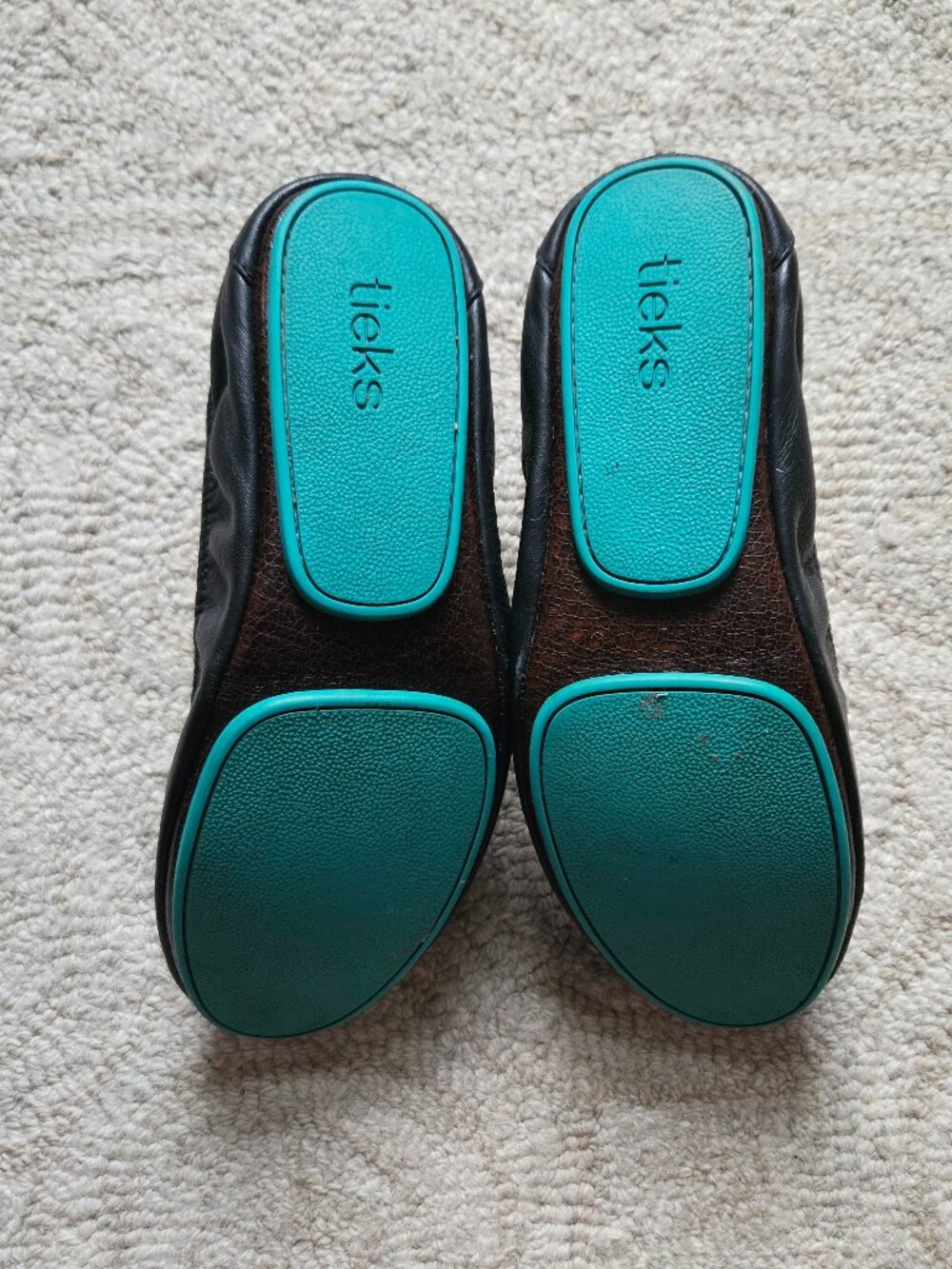 Tieks Black Leather Ballet Flats Size 9 Turquoise Accents - Foldable Shoes - Picture 6 of 8